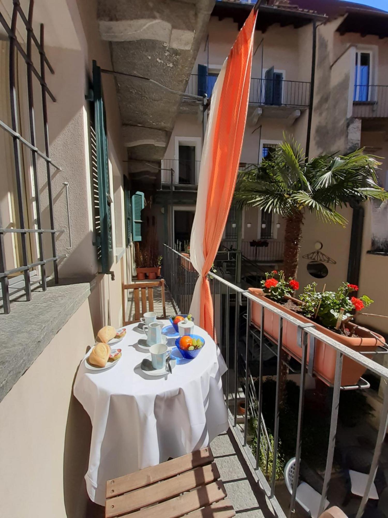 Piazza Grande House Locarno Quarto foto